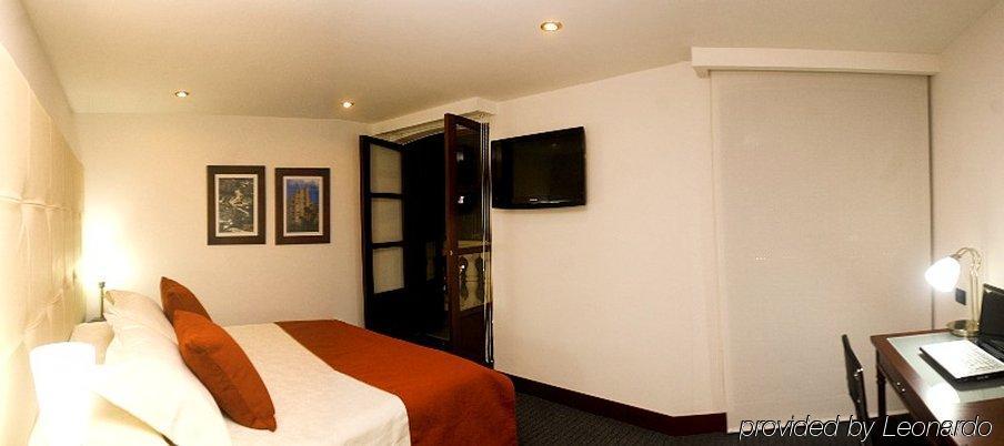 Hotel Bogota Virrey Екстериор снимка