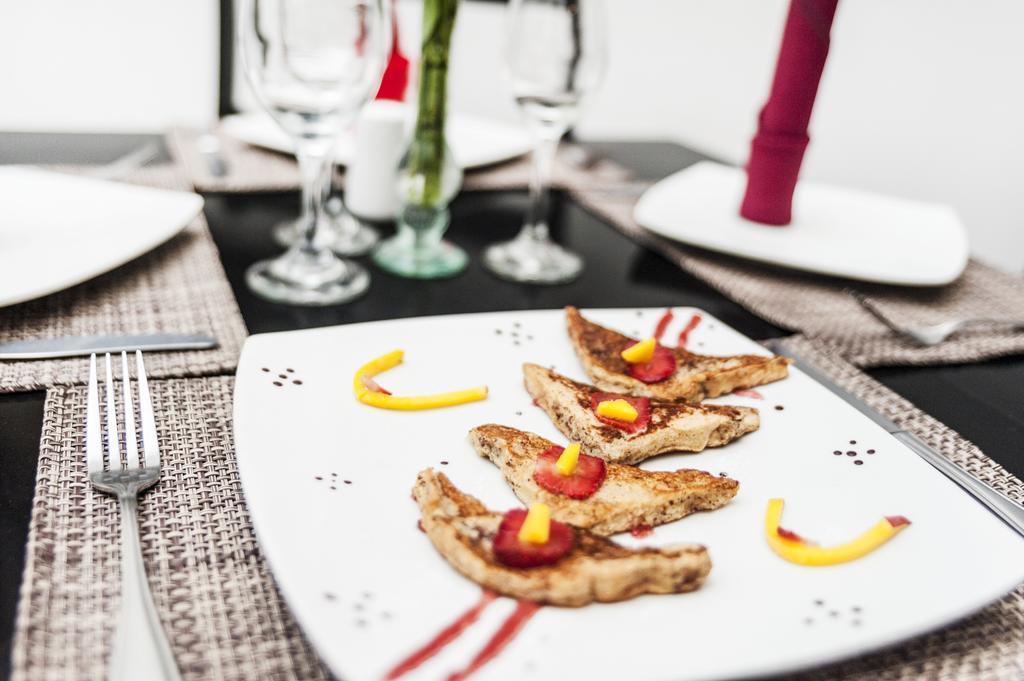 Hotel Bogota Virrey Екстериор снимка