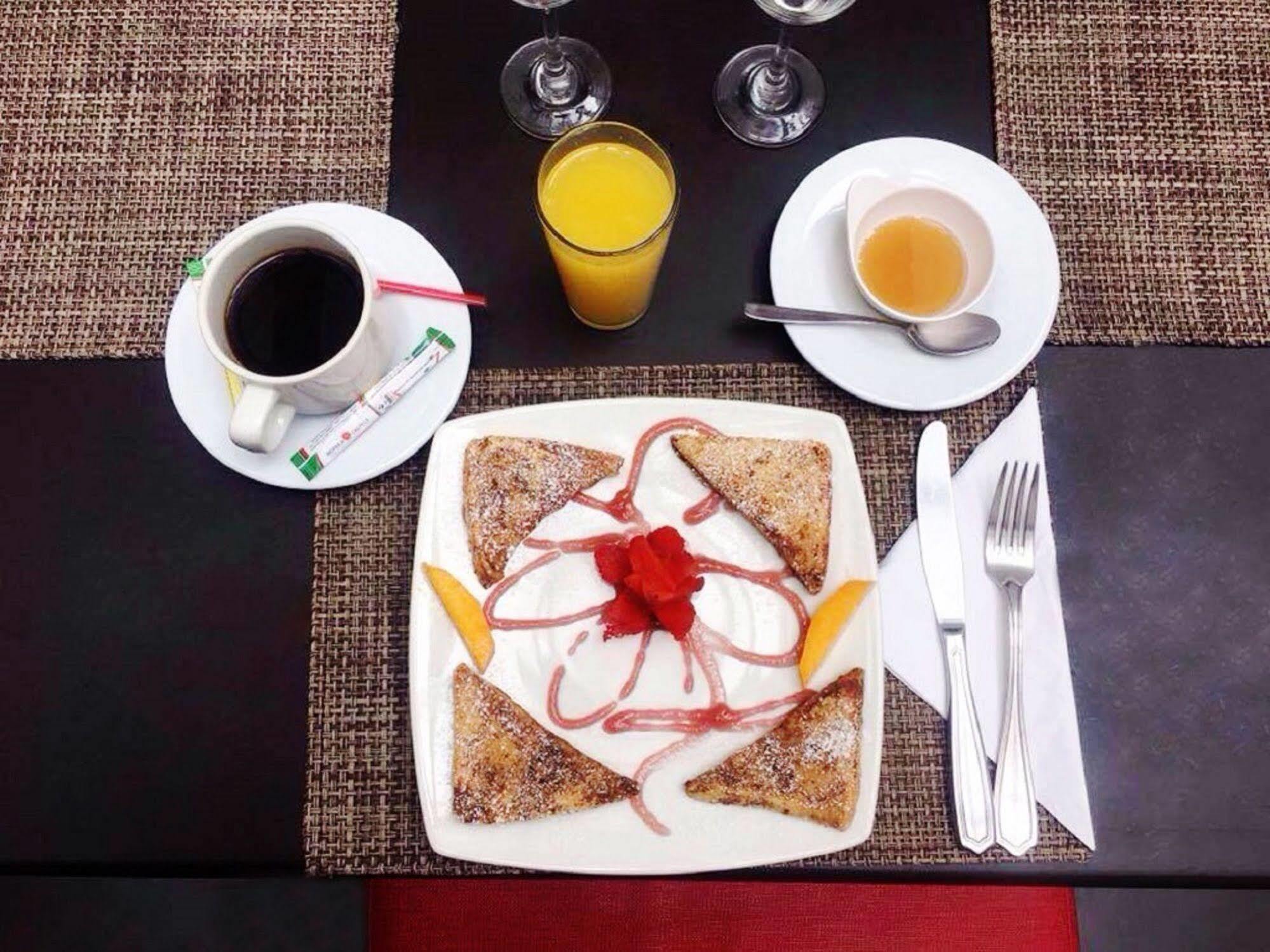 Hotel Bogota Virrey Екстериор снимка